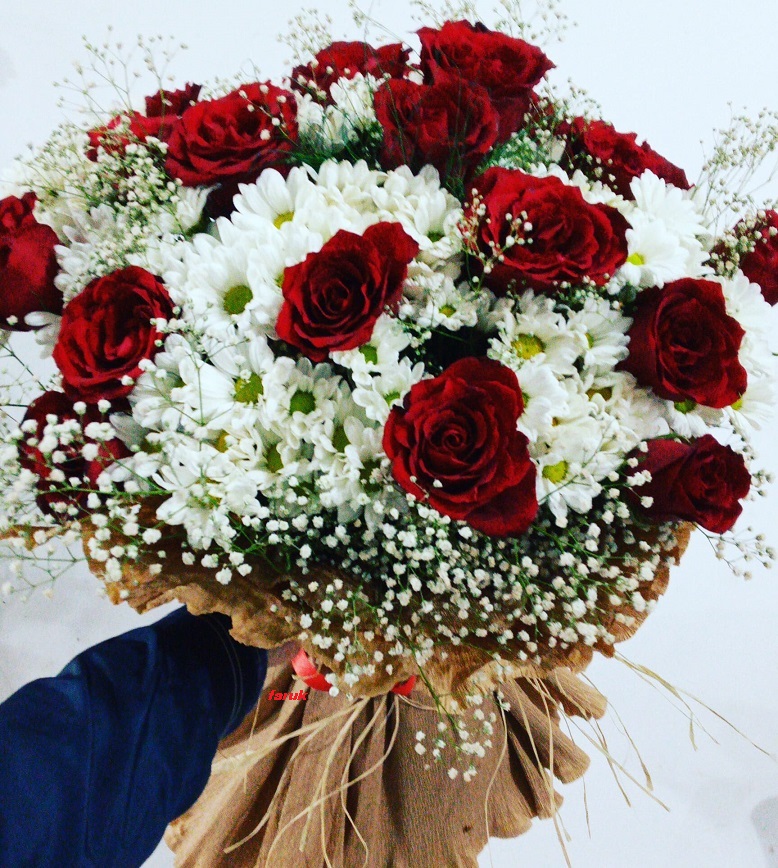 papatyali-buyulu-guller